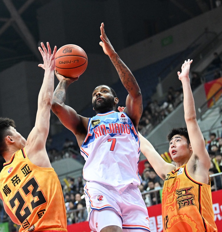 CBA季后赛冲刺阶段再迎强敌；浙江队强势反弹；主帅态度——目标明确；阵容厚度经受考验(2024cba季后赛最新战况最新消息)