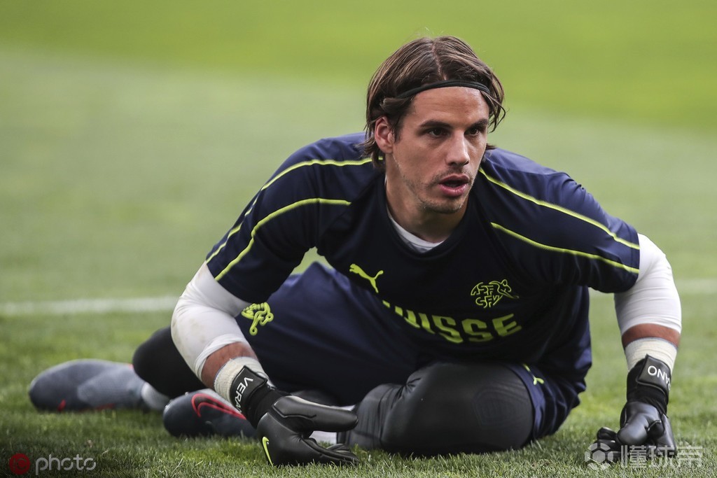 冲刺阶段埃因霍温遗憾出局阿贾克斯围绕德甲迎来里程碑，这一次真的门兴格拉德巴赫赛前临场应变的简单介绍